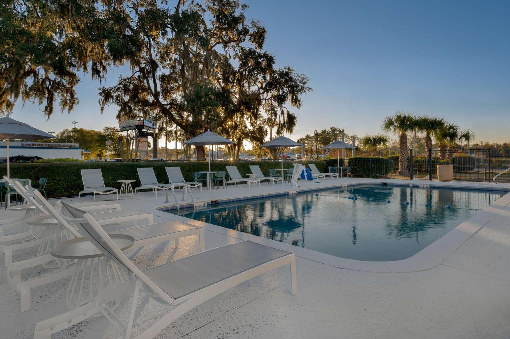 Spark By Hilton Savannah Midtown Exteriér fotografie